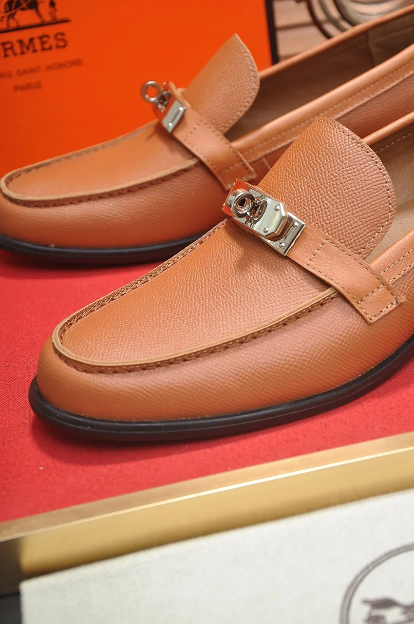 Men's shoes💰540💶[HERMES] (cowhide lining)🍀Italian top luxury🍀He does not pursue novel styles and gorgeous colors, but attracts the favor of successful men with his flawless, elegant and classic style. Formal leather shoes This very comfortable, simple and stable style allows you to easily match any style! The pattern is absolutely 1:1 refined from the original case, and we strive for excellence in materials, imported cowhide + cowhide lining💪💪💪extraordinary texture👍! .Code number: 38-45 (45 customized)